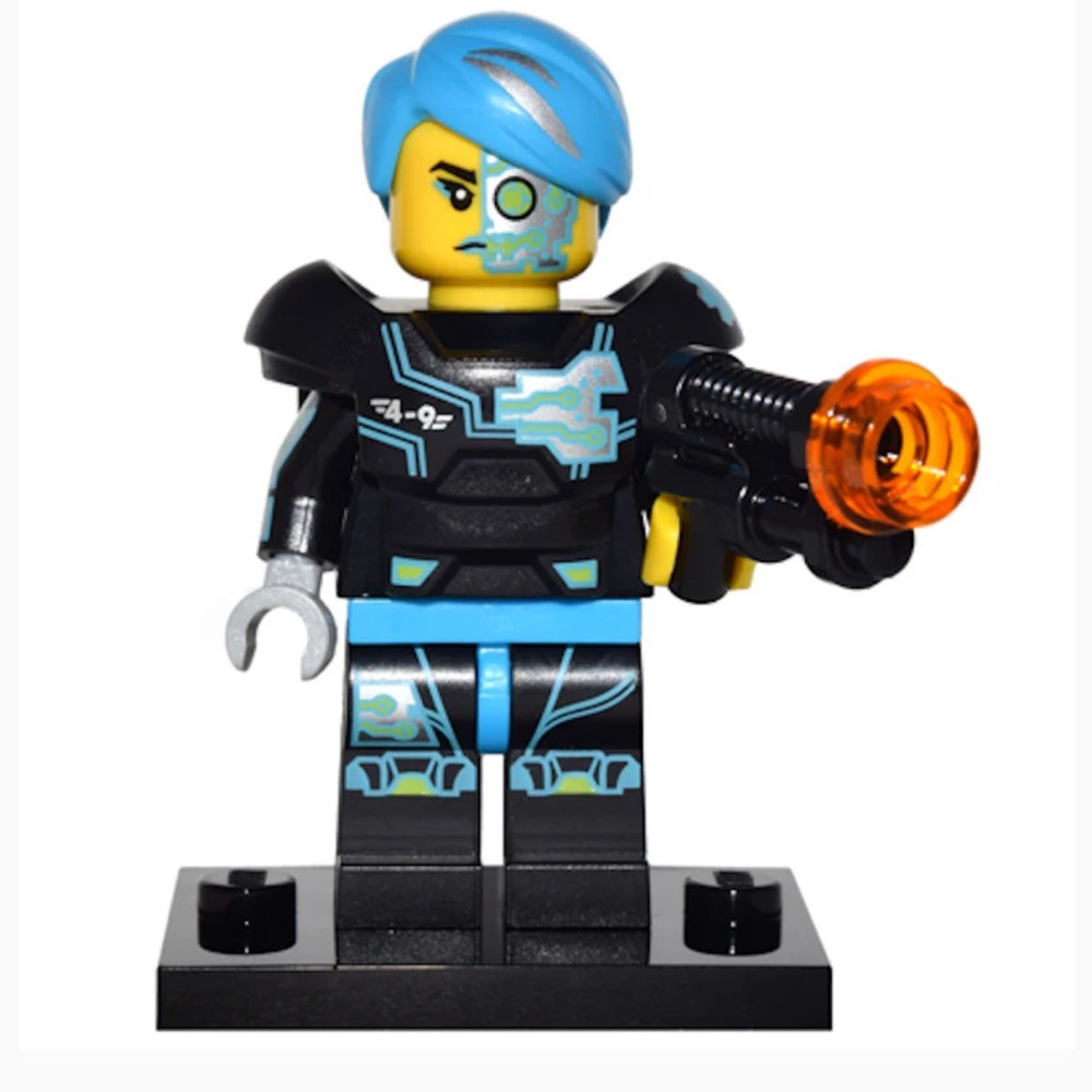 LEGO Series 16 Collectible Minifigure, Cyborg Female